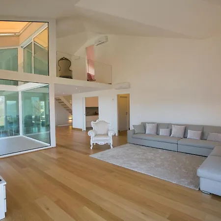 Griante Sleeps 10 Pool Cadenabbia